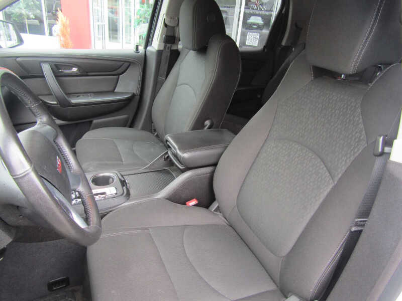 2016 GMC Acadia SLE-2