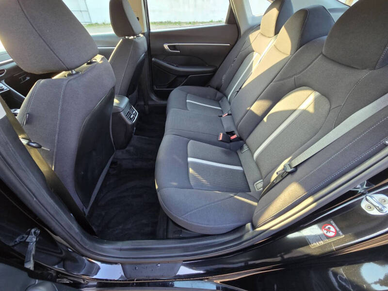 2022 Hyundai Sonata Hybrid Blue