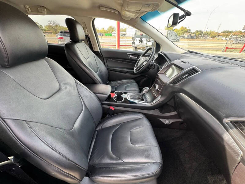 2017 Ford Edge Titanium