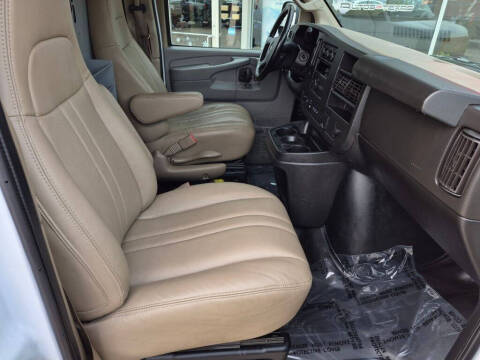 2020 Chevrolet Express 3500