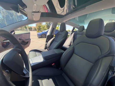 2025 Tesla Model 3 Long Range