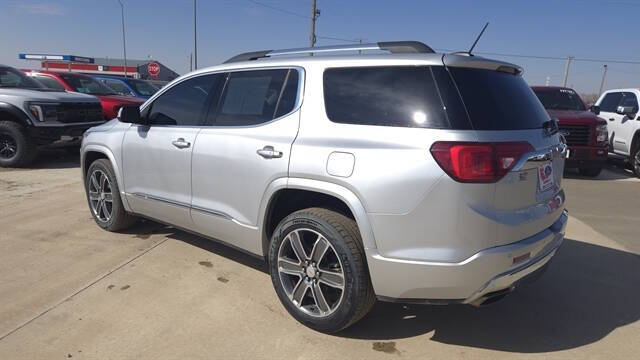 2017 GMC Acadia Denali