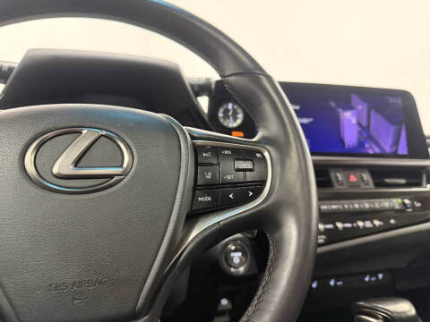2024 Lexus ES 300h