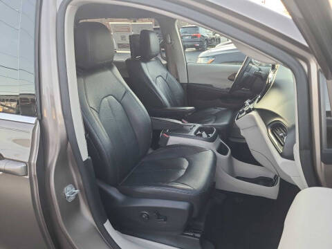 2018 Chrysler Pacifica Touring L Plus