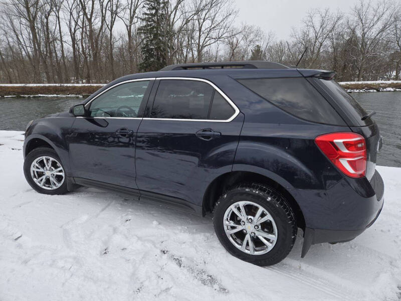 2016 Chevrolet Equinox LT photo 9