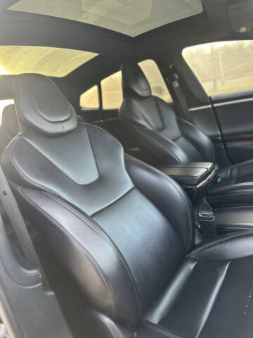 2017 Tesla Model S 75D