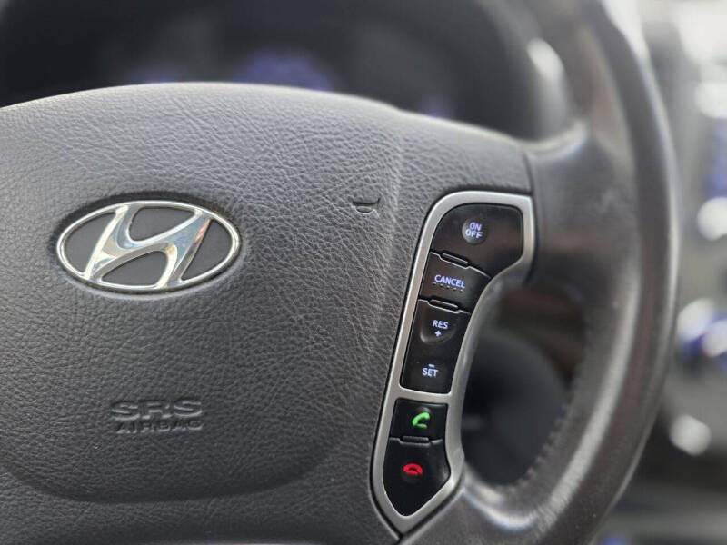 2011 Hyundai Santa Fe SE