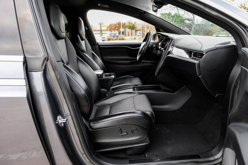 2018 Tesla Model X 75D