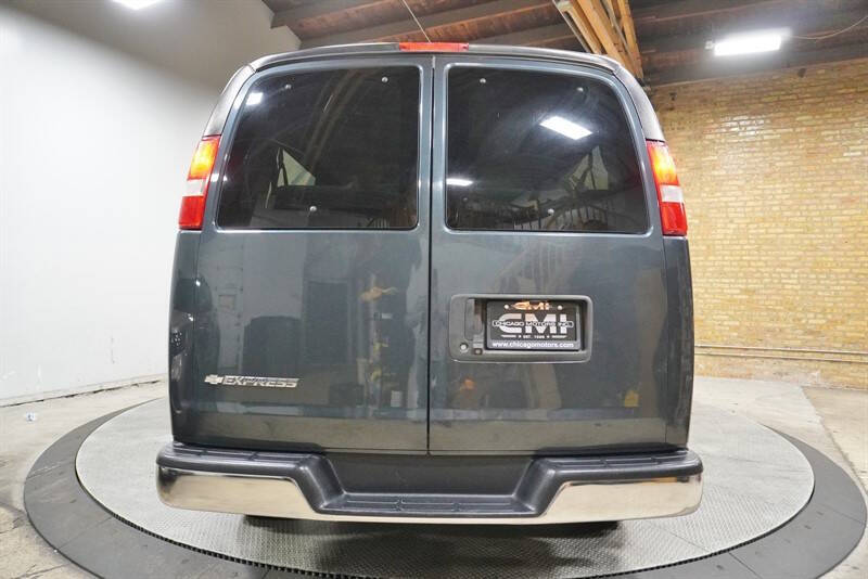 2017 Chevrolet Express LT 3500