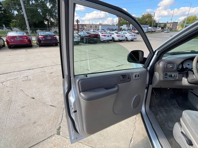 2003 Dodge Caravan SE