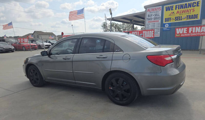 2013 Chrysler 200 LX