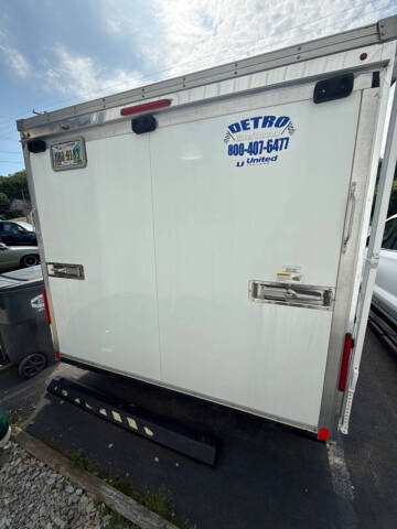2012 UNITED EXPRESS UXT 22'