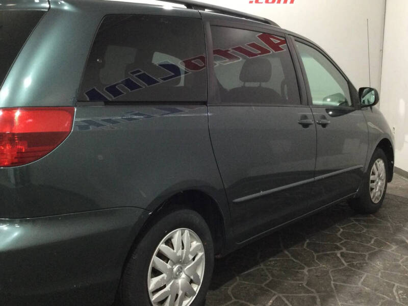 2005 Toyota Sienna