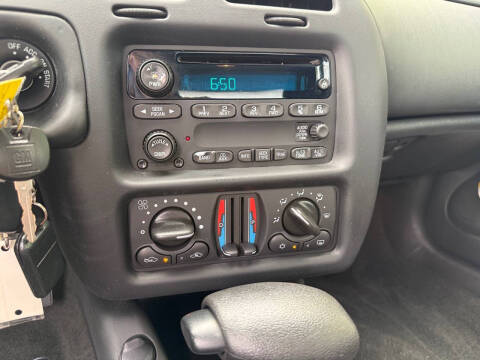 2004 Chevrolet Monte Carlo LS
