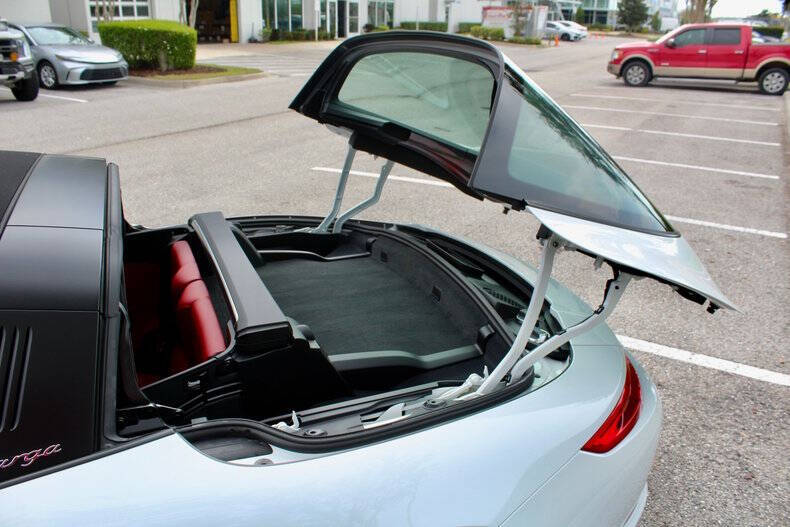 2018 Porsche 911