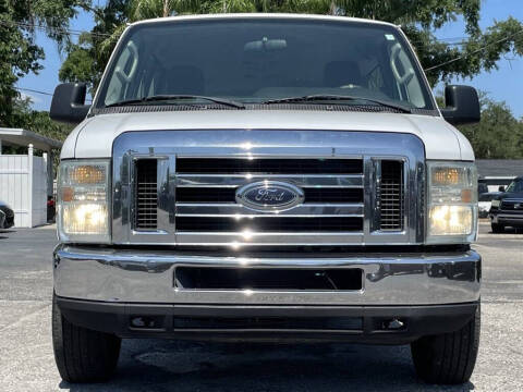 2009 Ford E-Series E-350 SD XLT