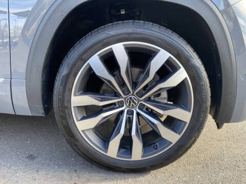 2022 Volkswagen Atlas Cross Sport V6 SEL Premium R-Line 4Motion