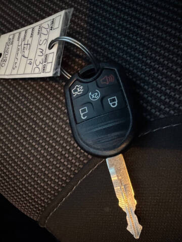 2019 Ford Taurus SEL