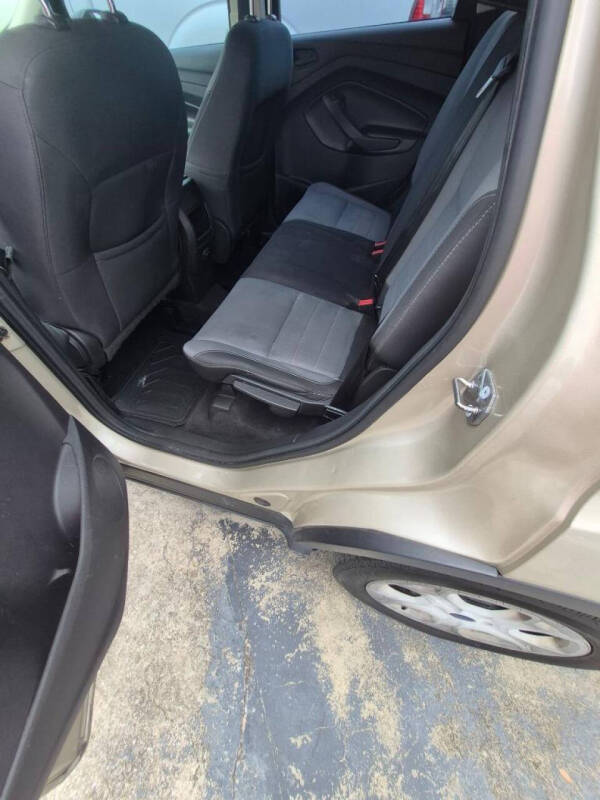 2017 Ford Escape S