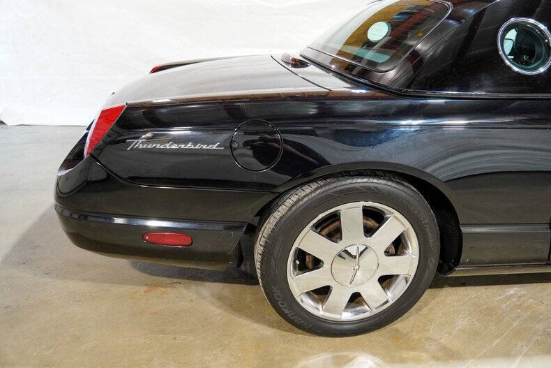 2002 Ford Thunderbird Deluxe