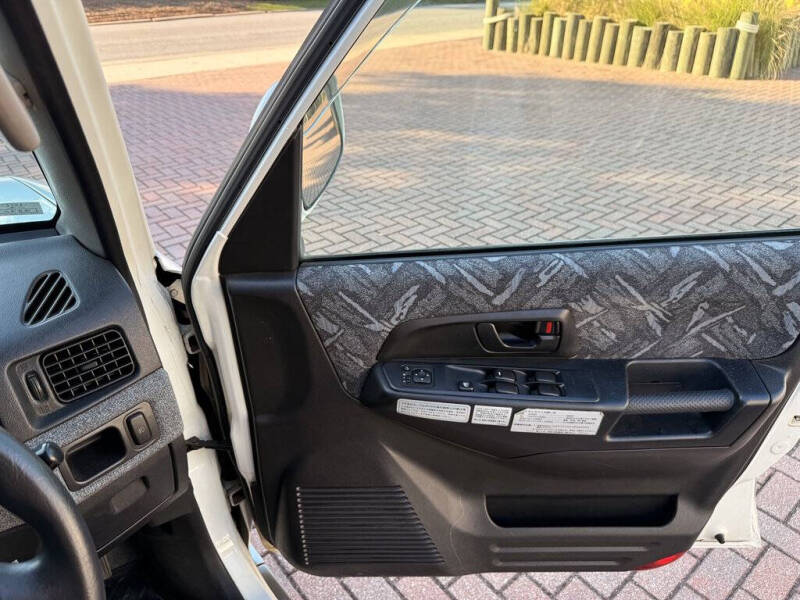 2000 Mitsubishi Pajero