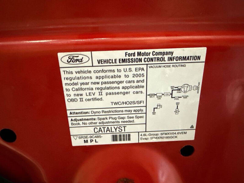 2005 Ford Mustang GT Premium