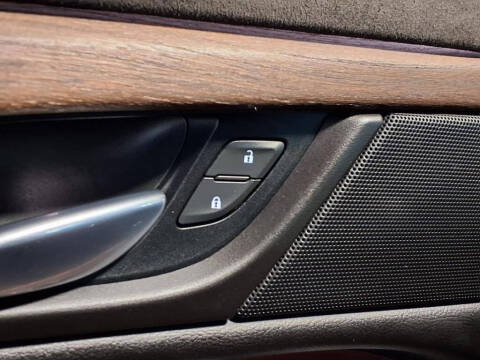 2016 Cadillac Escalade ESV Luxury Collection