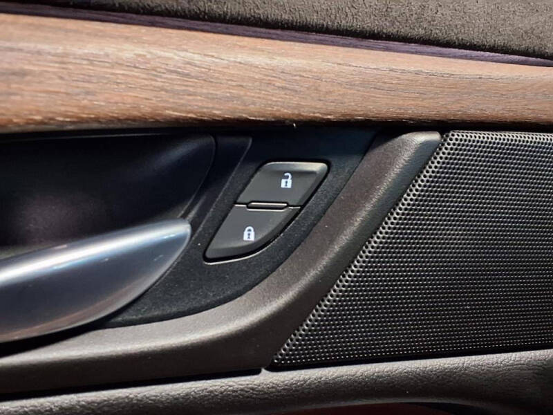 2016 Cadillac Escalade ESV Luxury Collection