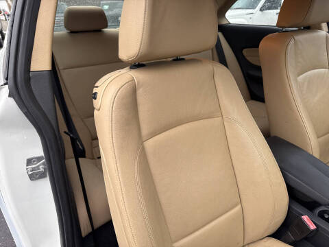 2011 BMW 1 Series 128i