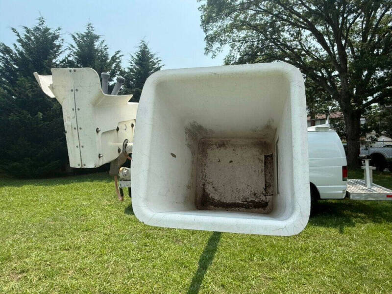 2011 Ford E-Series E-350 SD