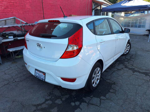 2013 Hyundai Accent GS