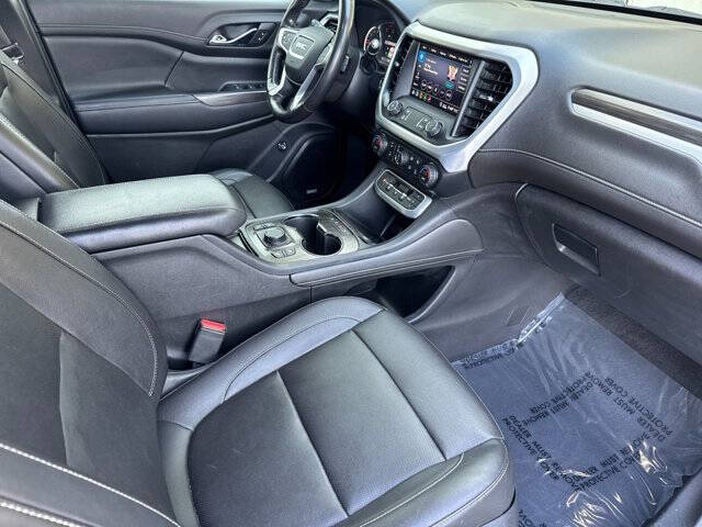2020 GMC Acadia SLT