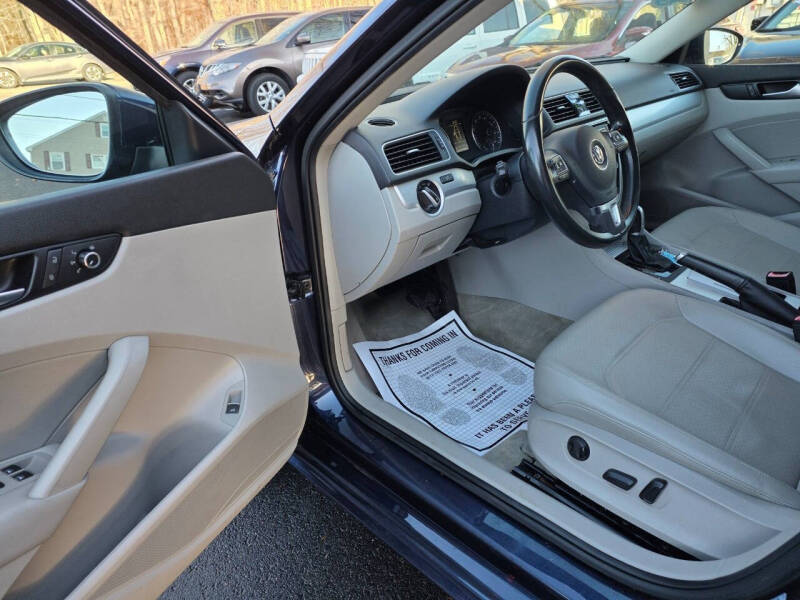 2012 Volkswagen Passat SE PZEV