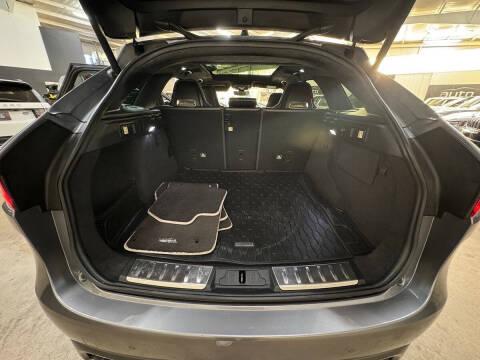 2020 Jaguar F-PACE SVR