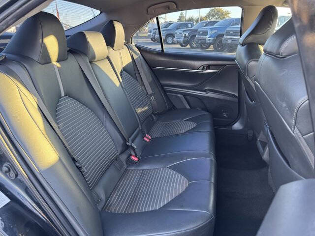 2019 Toyota Camry SE