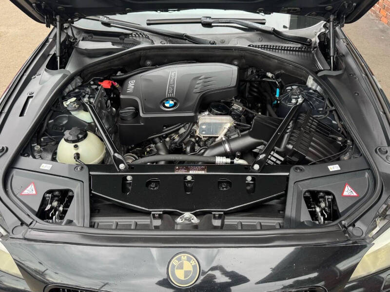 2012 BMW 5 Series 528i xDrive