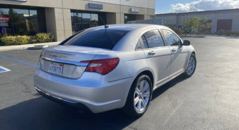 2011 Chrysler 200 Touring