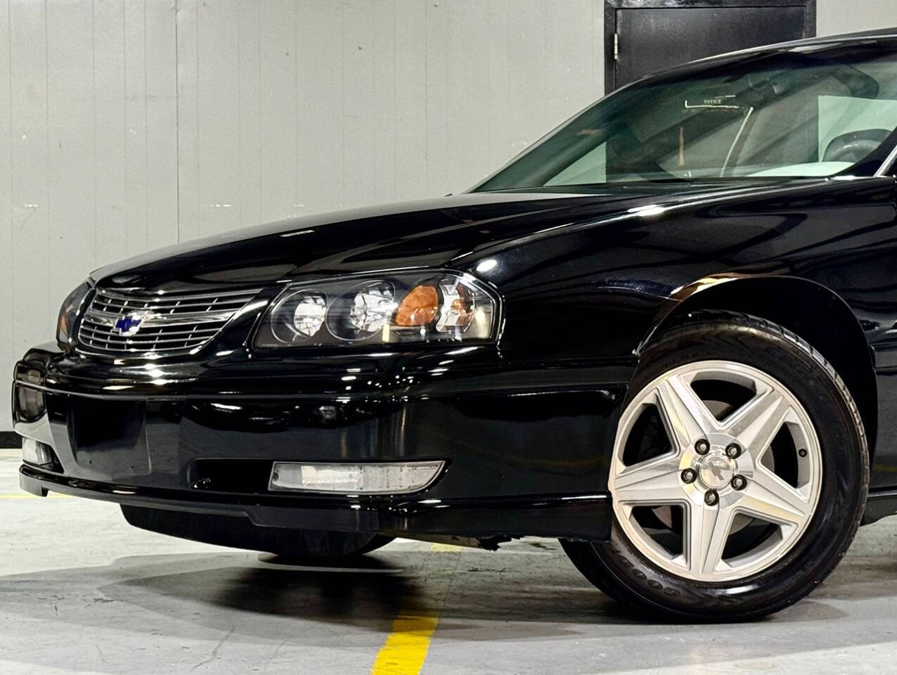 2004 Chevrolet Impala for sale at Carnival Car Company in Victoria, TX