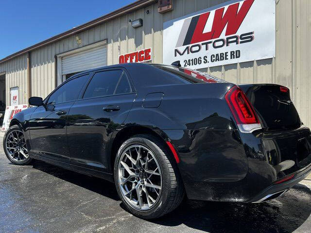 2019 Chrysler 300 S