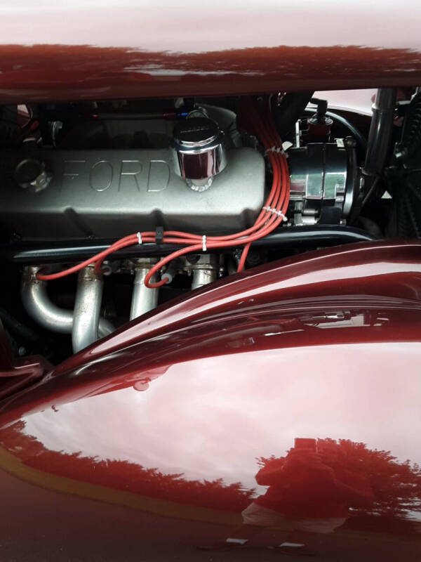 1936 Ford Custom Deluxe