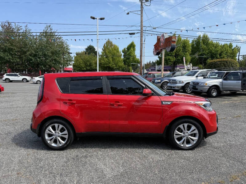 2016 Kia Soul +