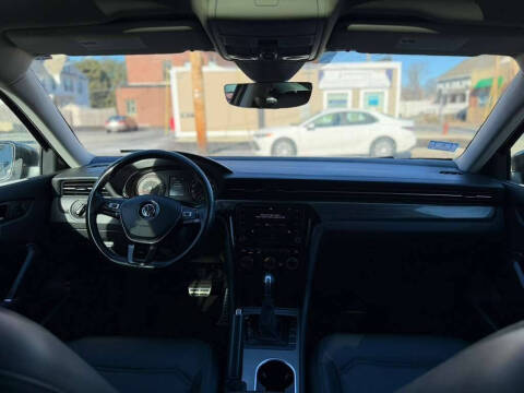 2020 Volkswagen Passat R-Line