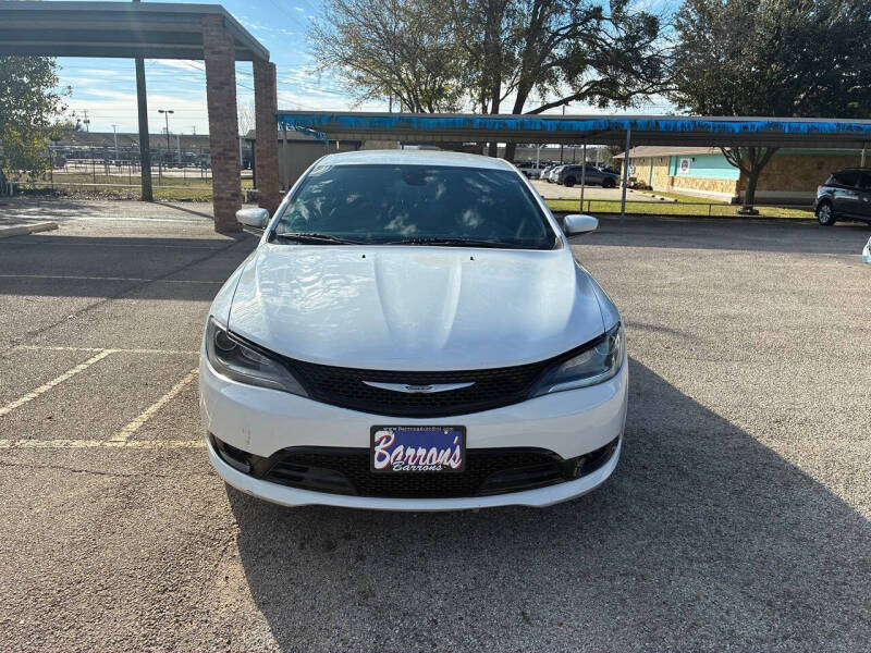 2016 Chrysler 200 S