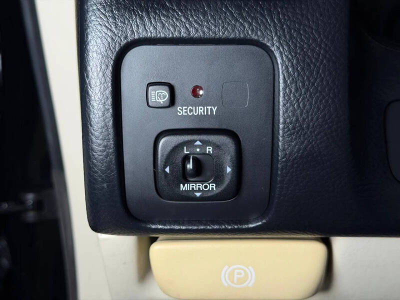 2004 Lexus SC 430
