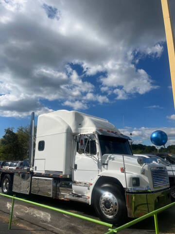 2001 Freightliner FL70