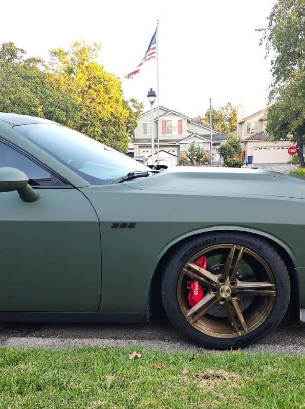 2015 Dodge Challenger SRT 392