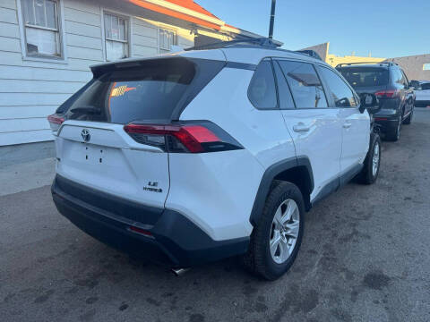 2020 Toyota RAV4 Hybrid LE