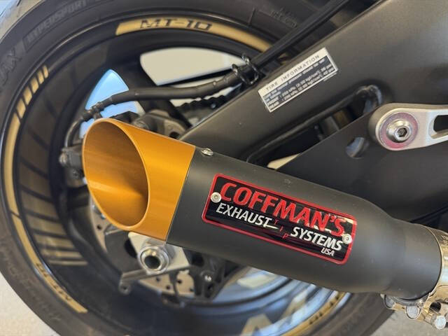 2020 Yamaha MT-10