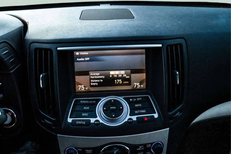 2009 Infiniti G37 Sedan x