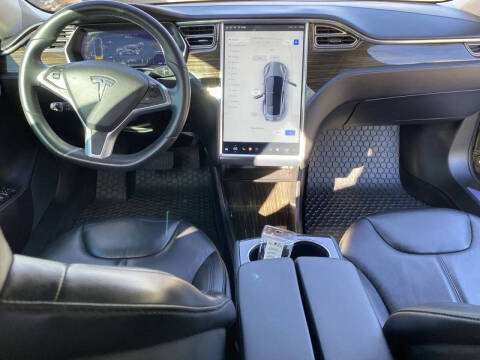 2015 Tesla Model S